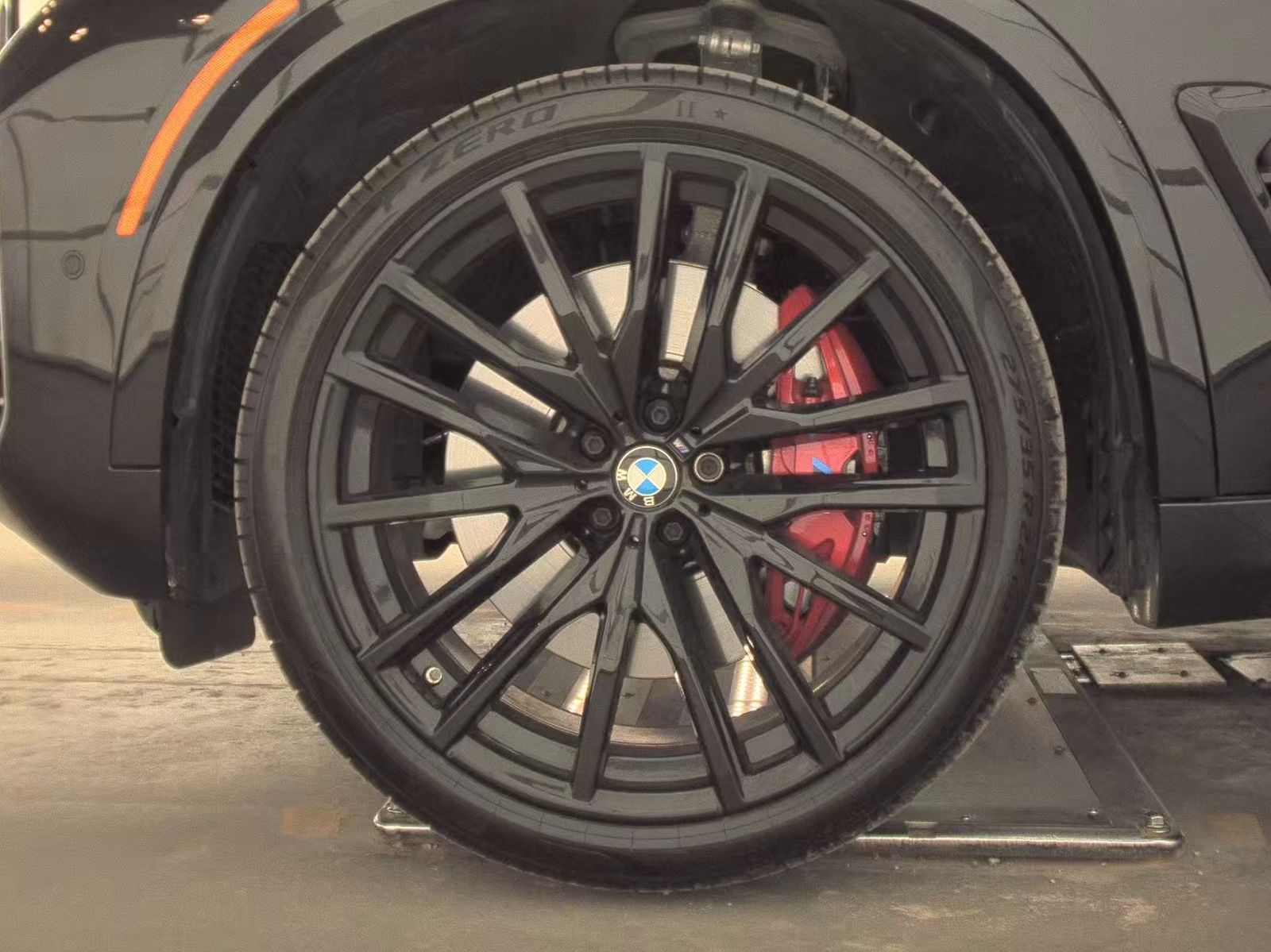 2025 BMW X5 M60i xDrive AWD