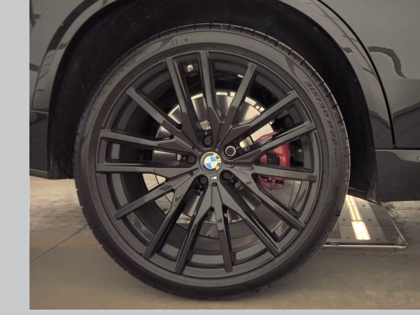 2025 BMW X5 M60i xDrive AWD