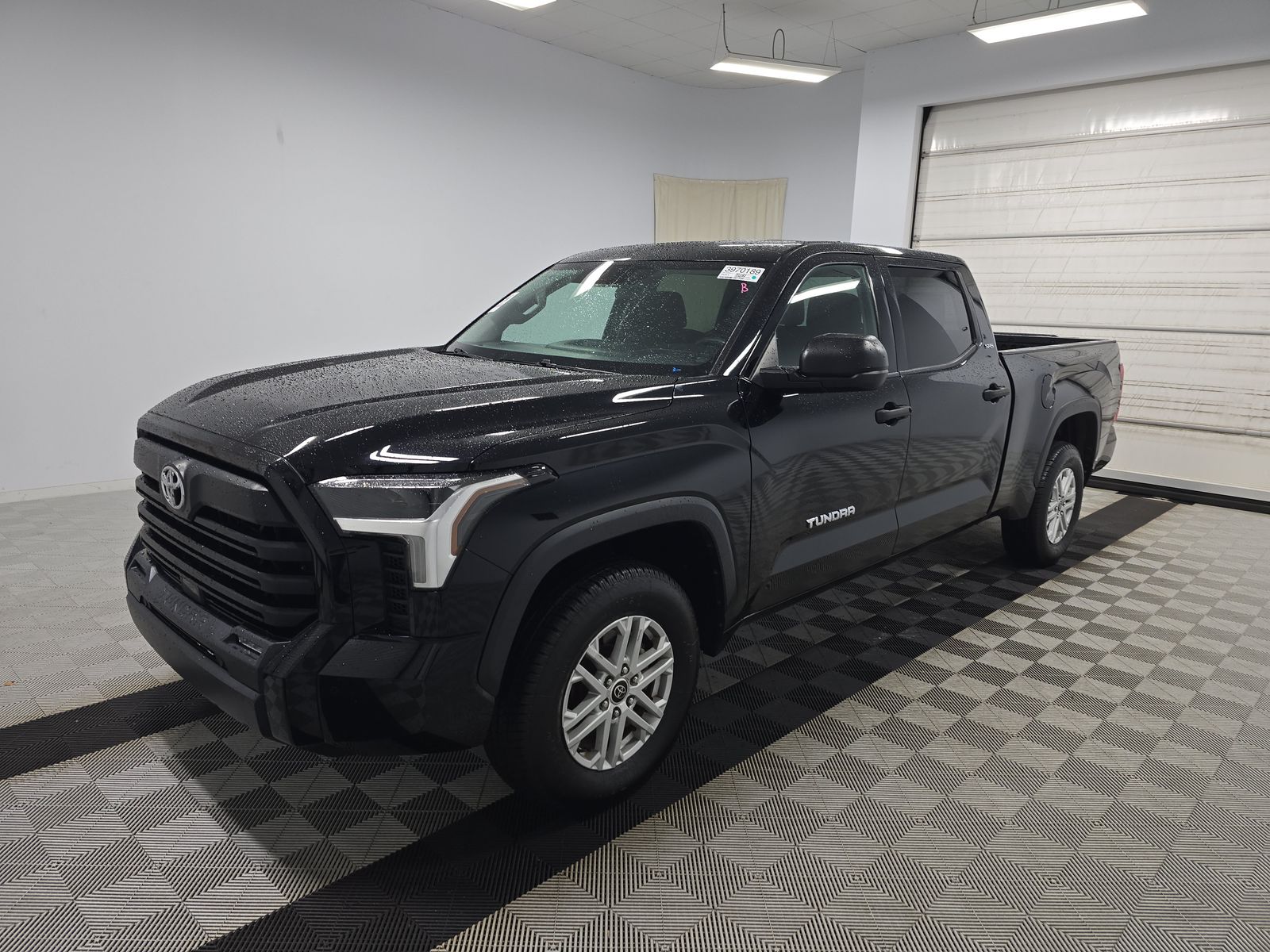 2022 Toyota Tundra SR5 AWD