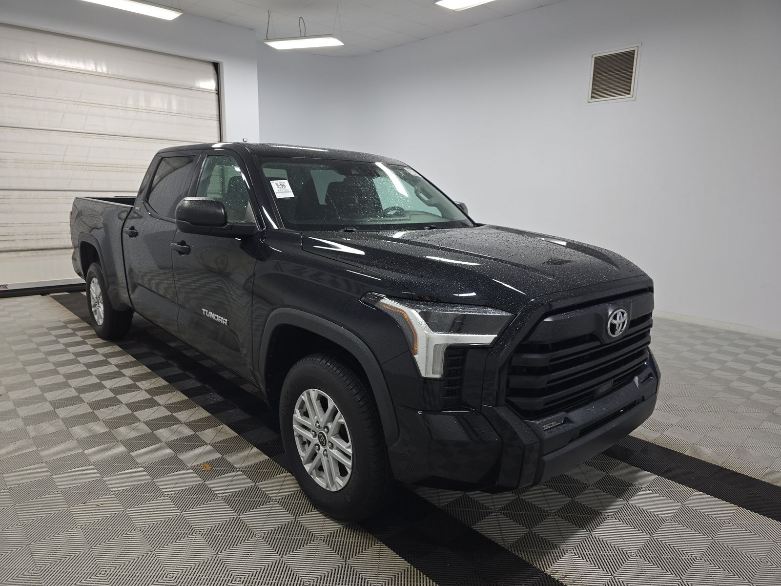 2022 Toyota Tundra SR5 AWD