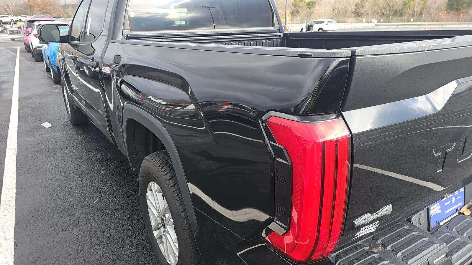 2022 Toyota Tundra SR5 AWD