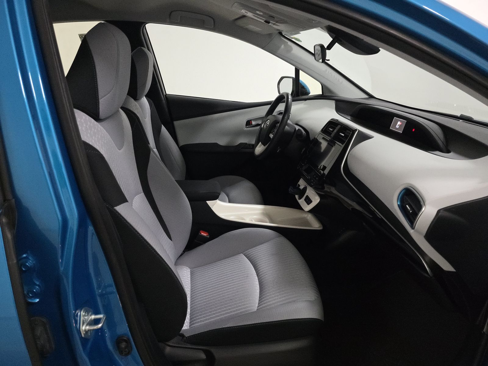 2017 Toyota Prius Prime Plus FWD