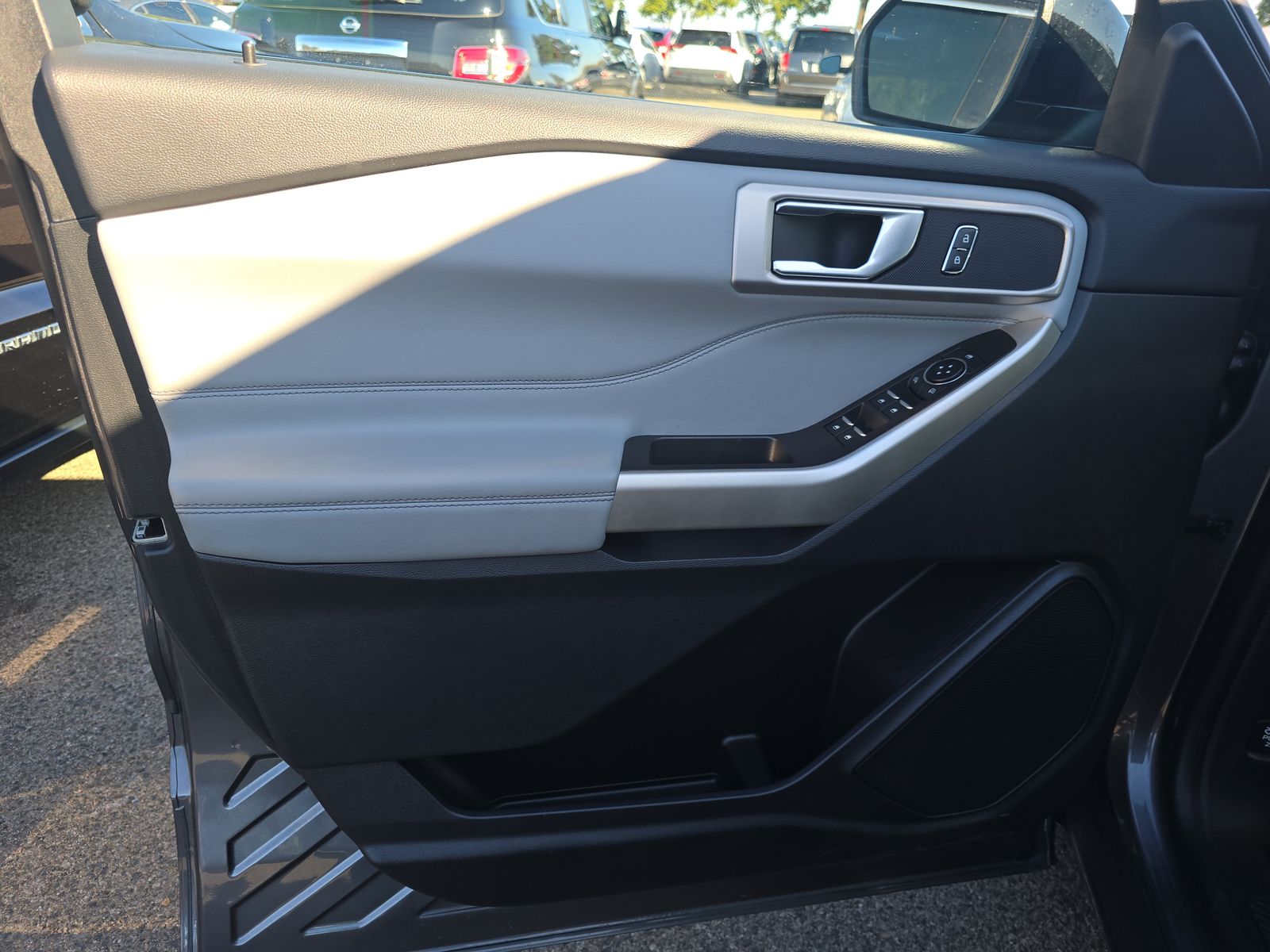 2023 Ford Explorer XLT AWD