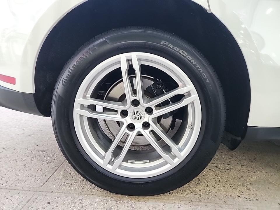 2023 Porsche Macan Base AWD