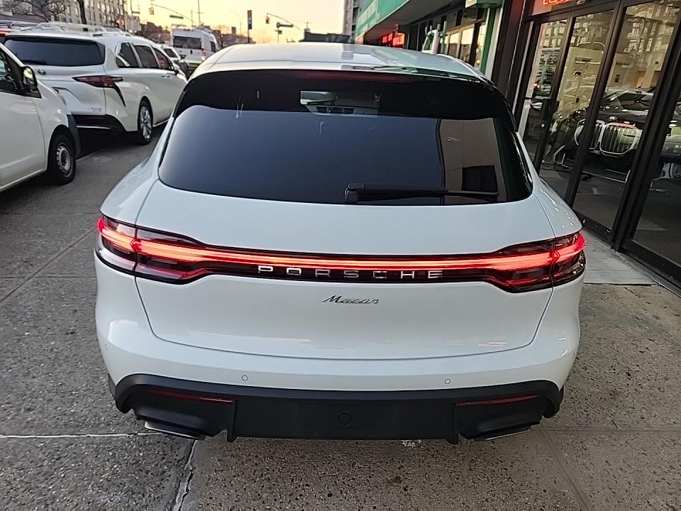 2023 Porsche Macan Base AWD