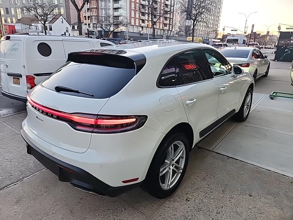 2023 Porsche Macan Base AWD