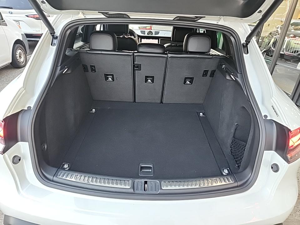 2023 Porsche Macan Base AWD