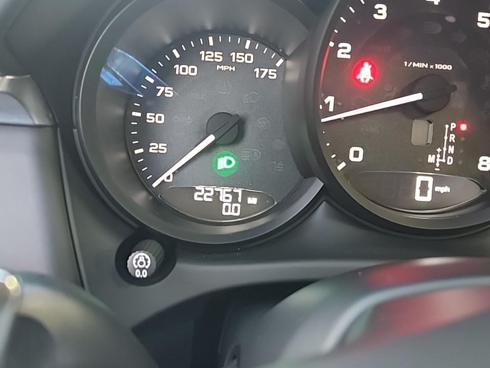 2023 Porsche Macan Base AWD