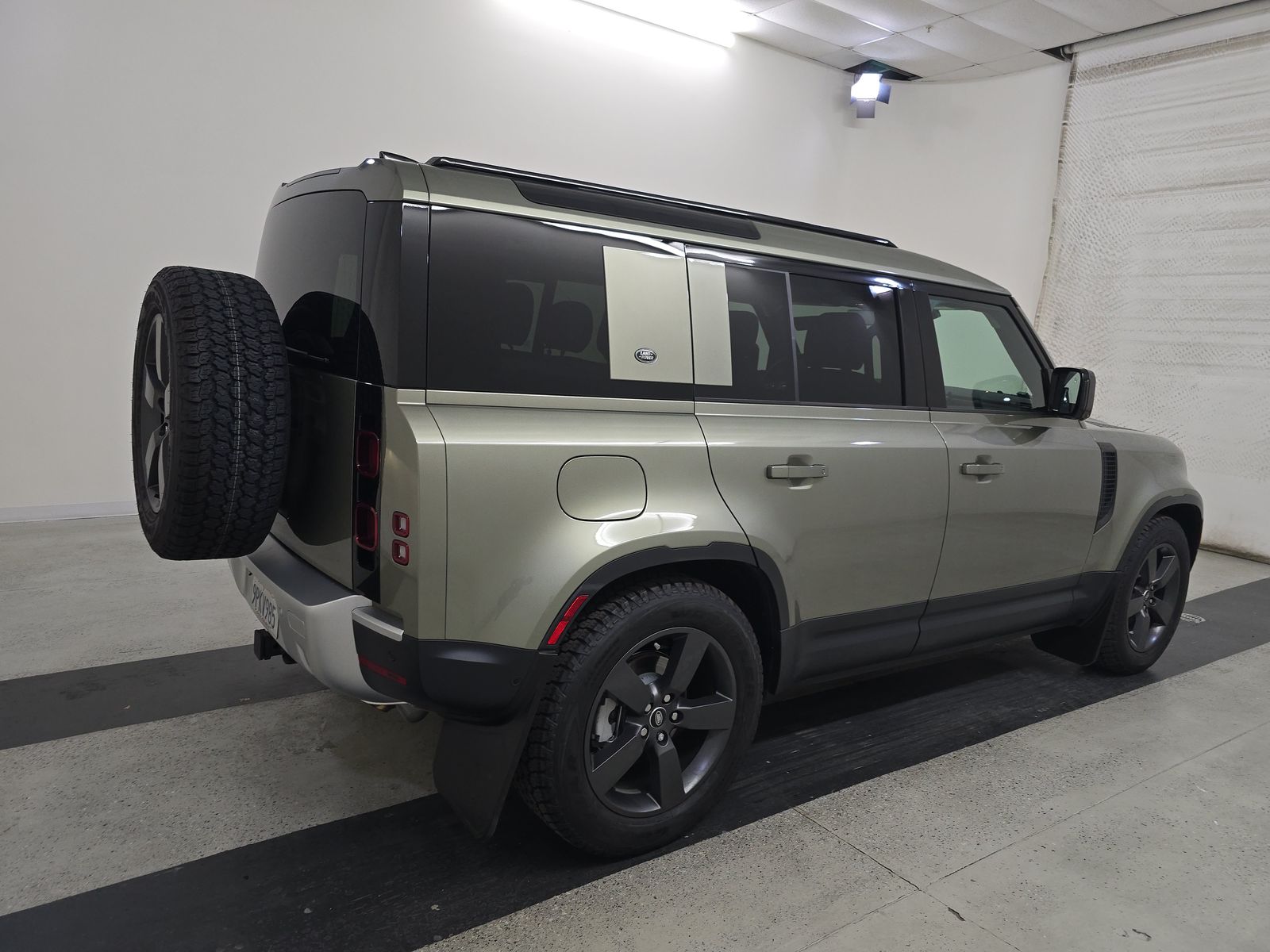 2024 Land Rover Defender 110 S AWD