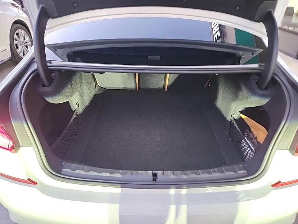 2021 BMW 3 Series 330i RWD