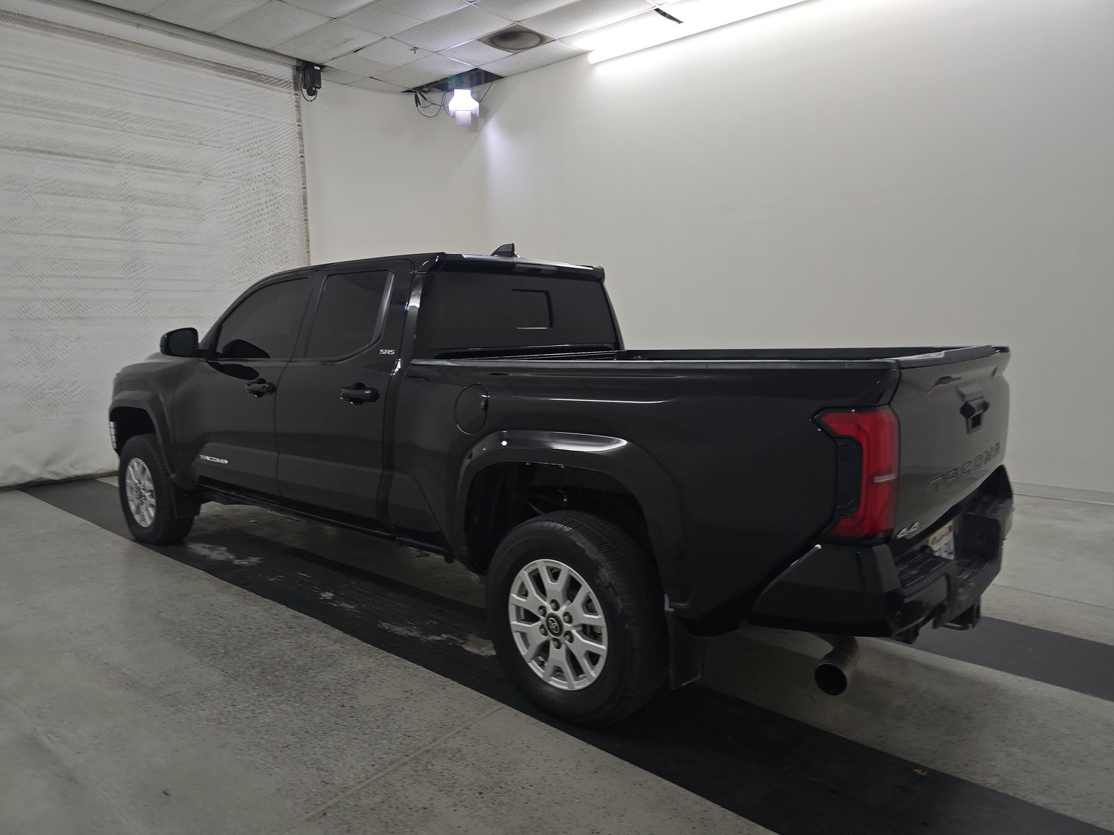 2024 Toyota Tacoma SR5 AWD