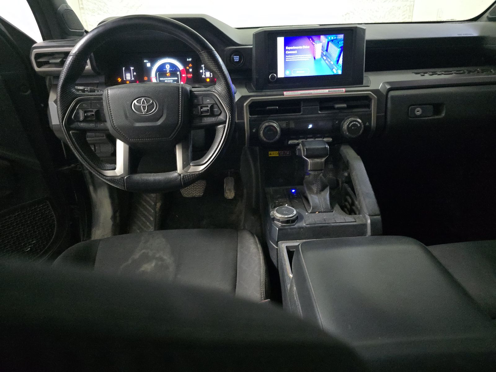 2024 Toyota Tacoma SR5 AWD