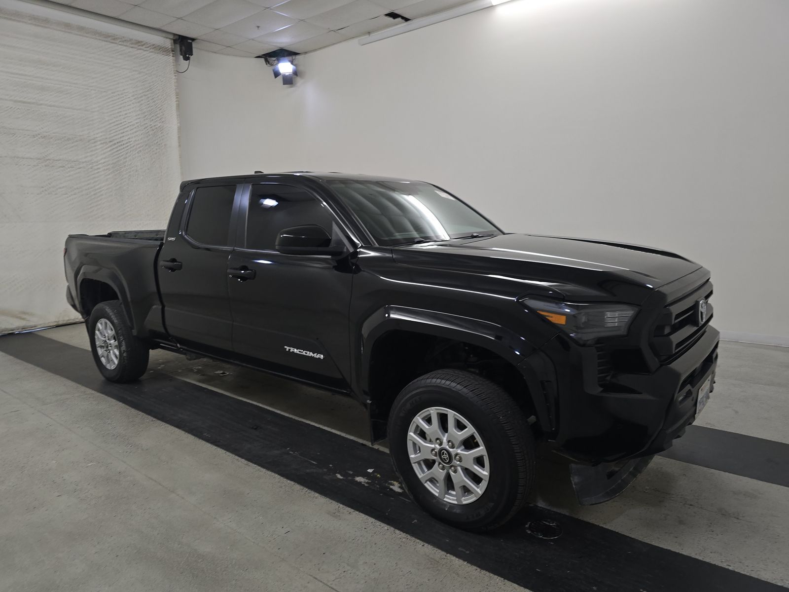 2024 Toyota Tacoma SR5 AWD
