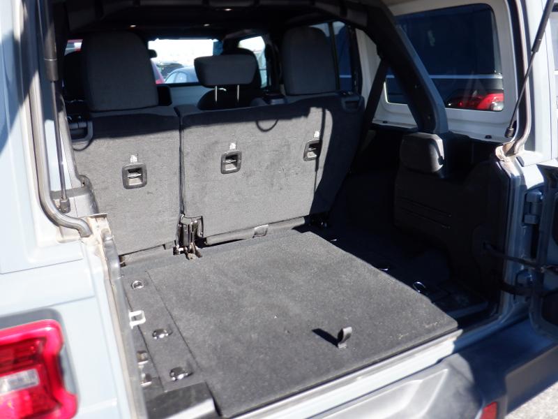 2024 Jeep Wrangler Sahara AWD