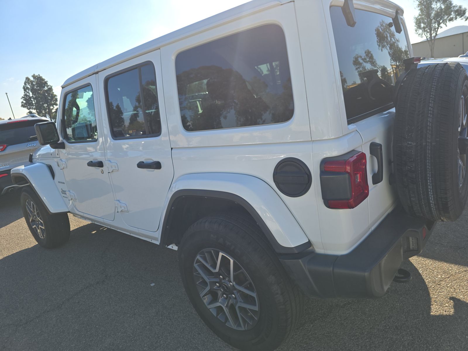 2024 Jeep Wrangler Sahara AWD