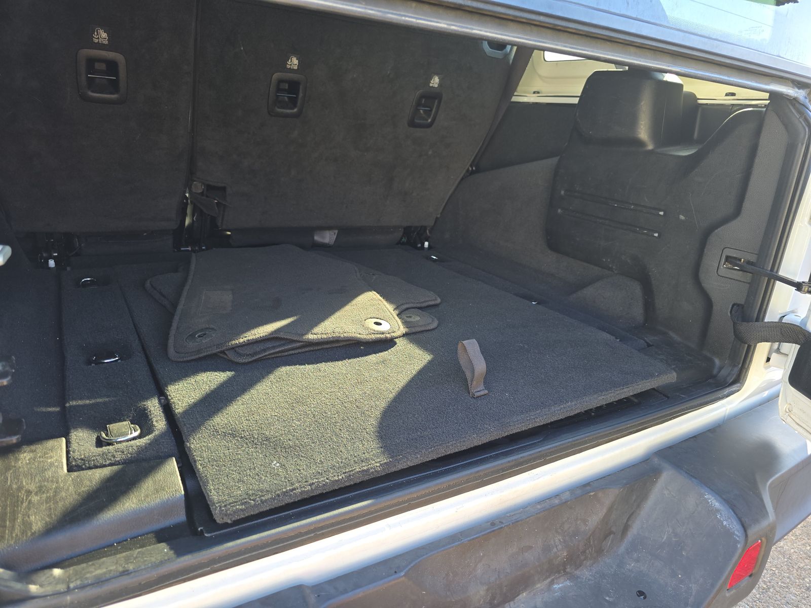 2024 Jeep Wrangler Sahara AWD