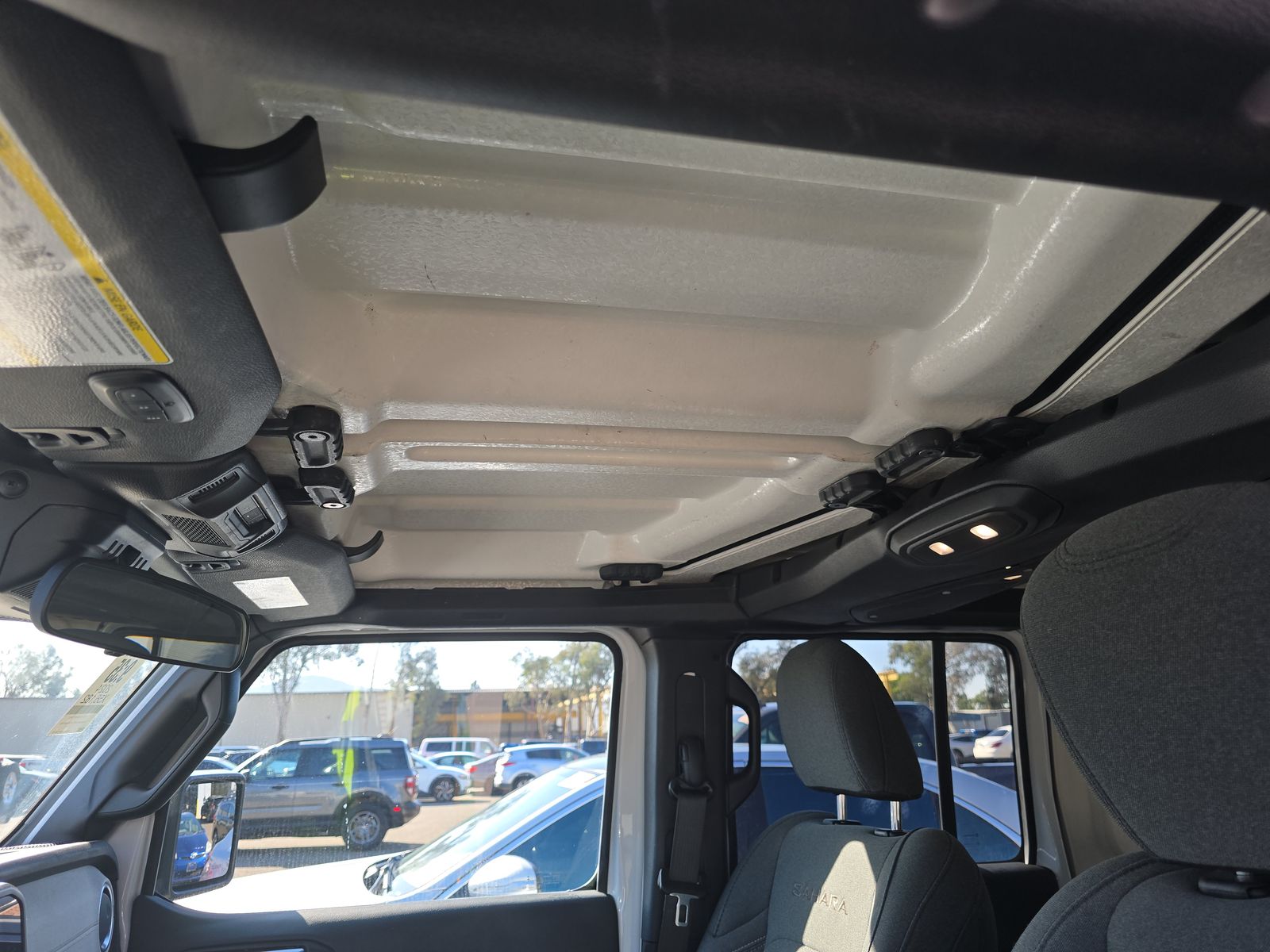 2024 Jeep Wrangler Sahara AWD