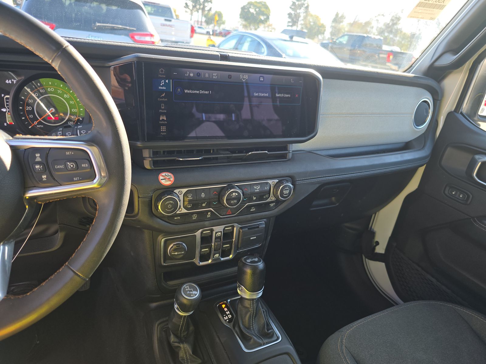 2024 Jeep Wrangler Sahara AWD