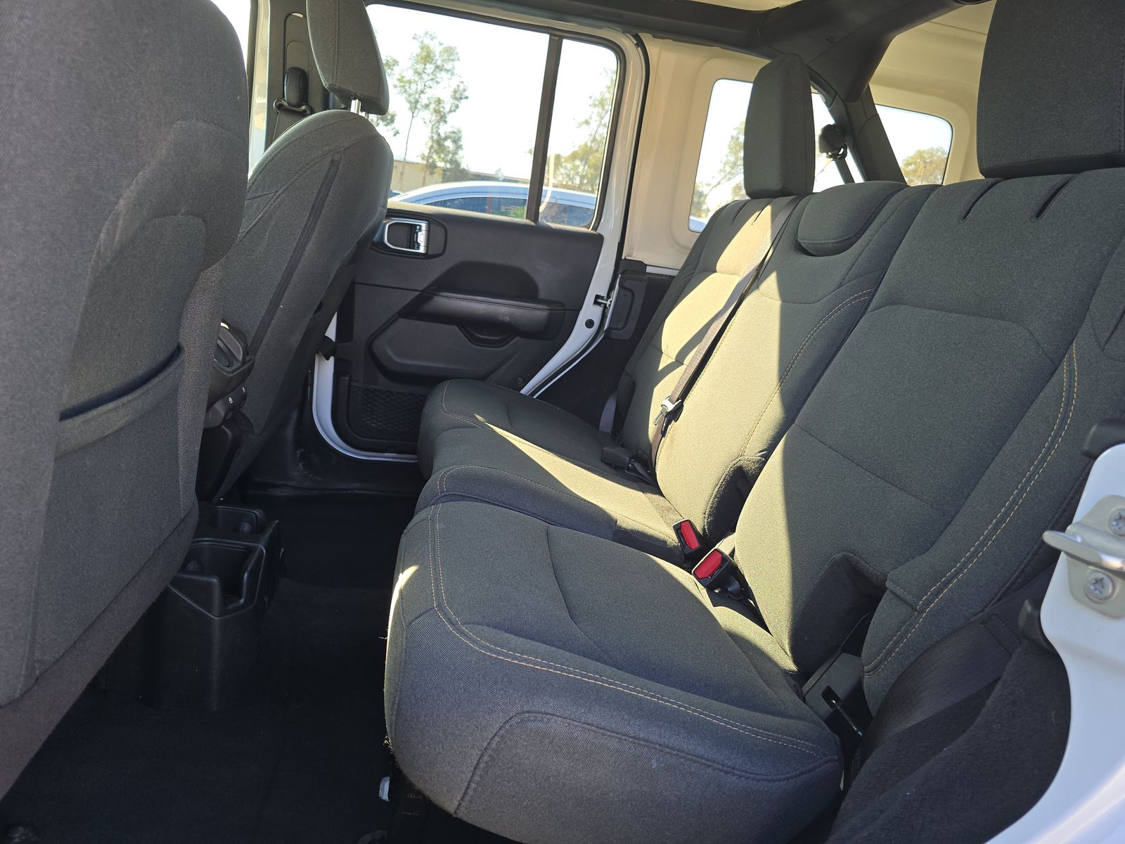 2024 Jeep Wrangler Sahara AWD