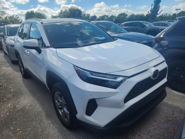 2025 Toyota RAV4 Hybrid XLE AWD