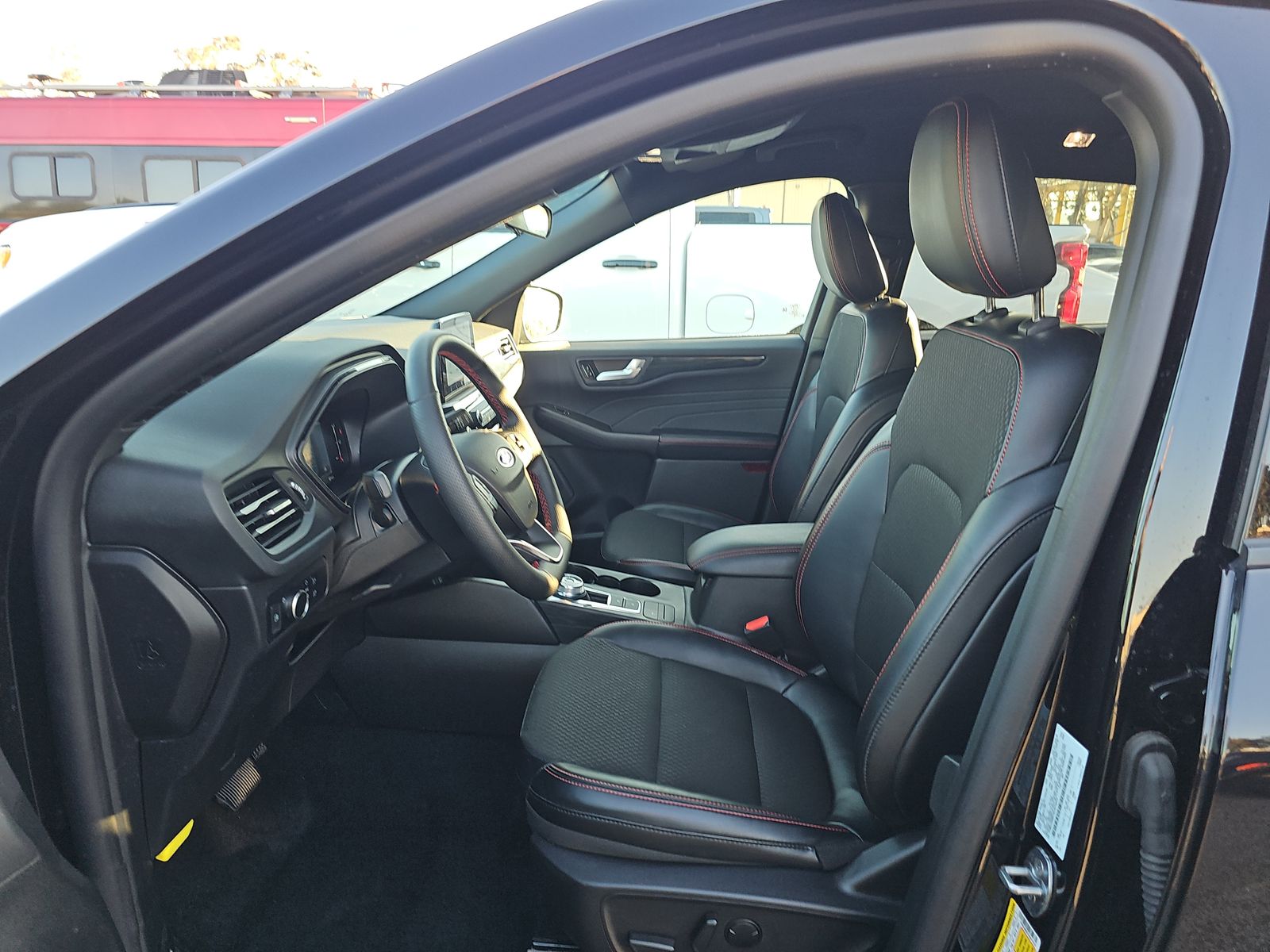 2025 Ford Escape Hybrid ST-Line FWD