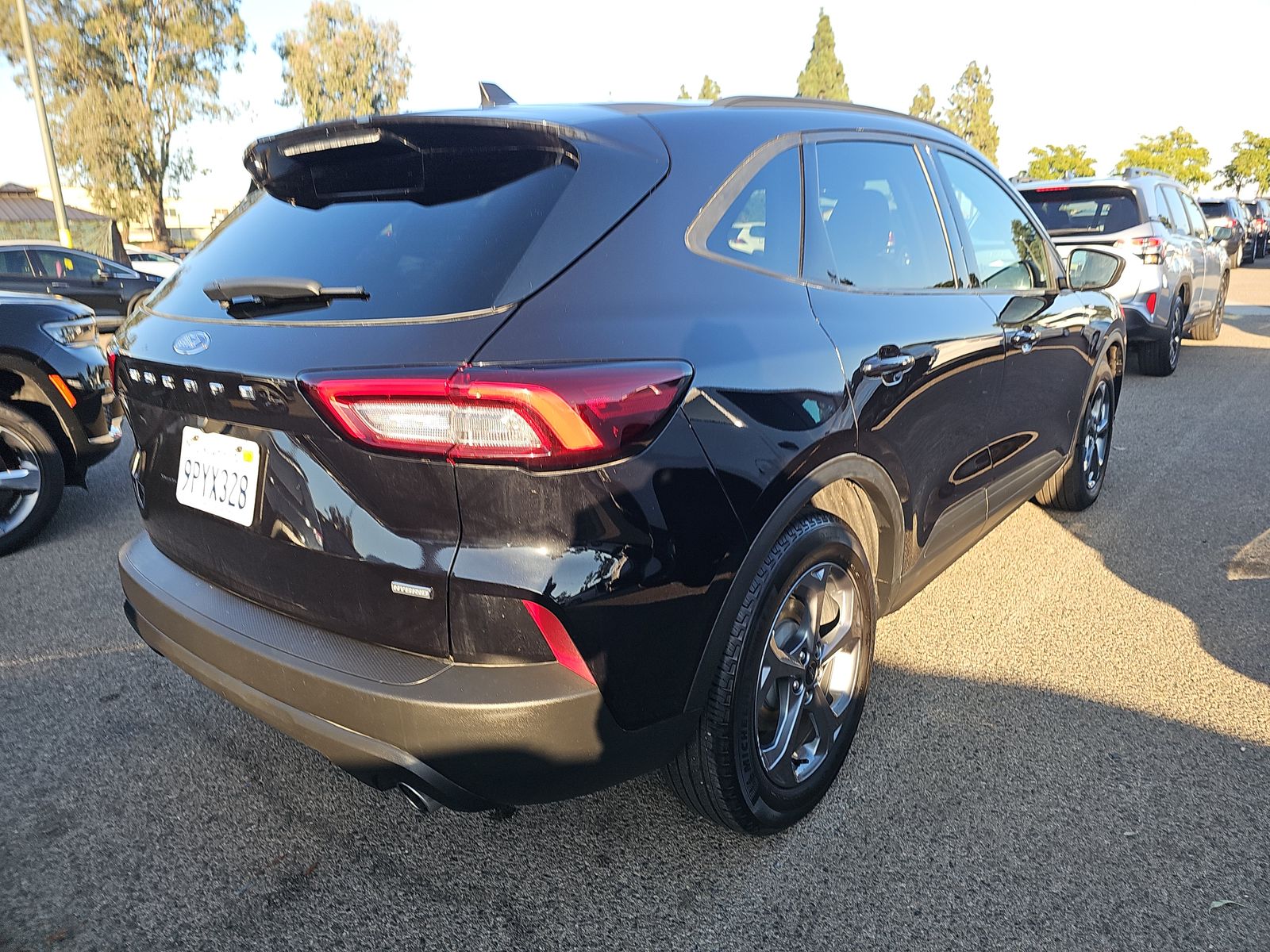 2025 Ford Escape Hybrid ST-Line FWD