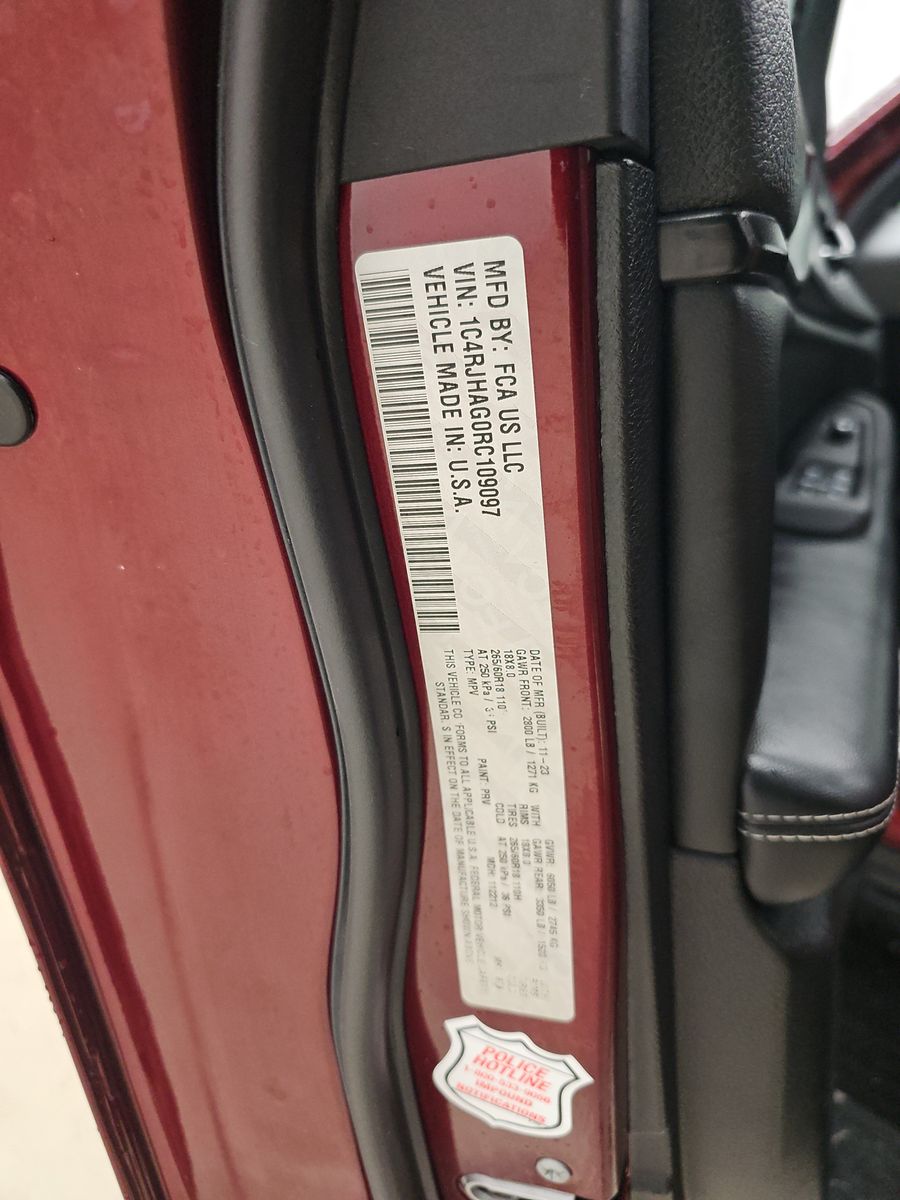 2024 Jeep Grand Cherokee Altitude AWD