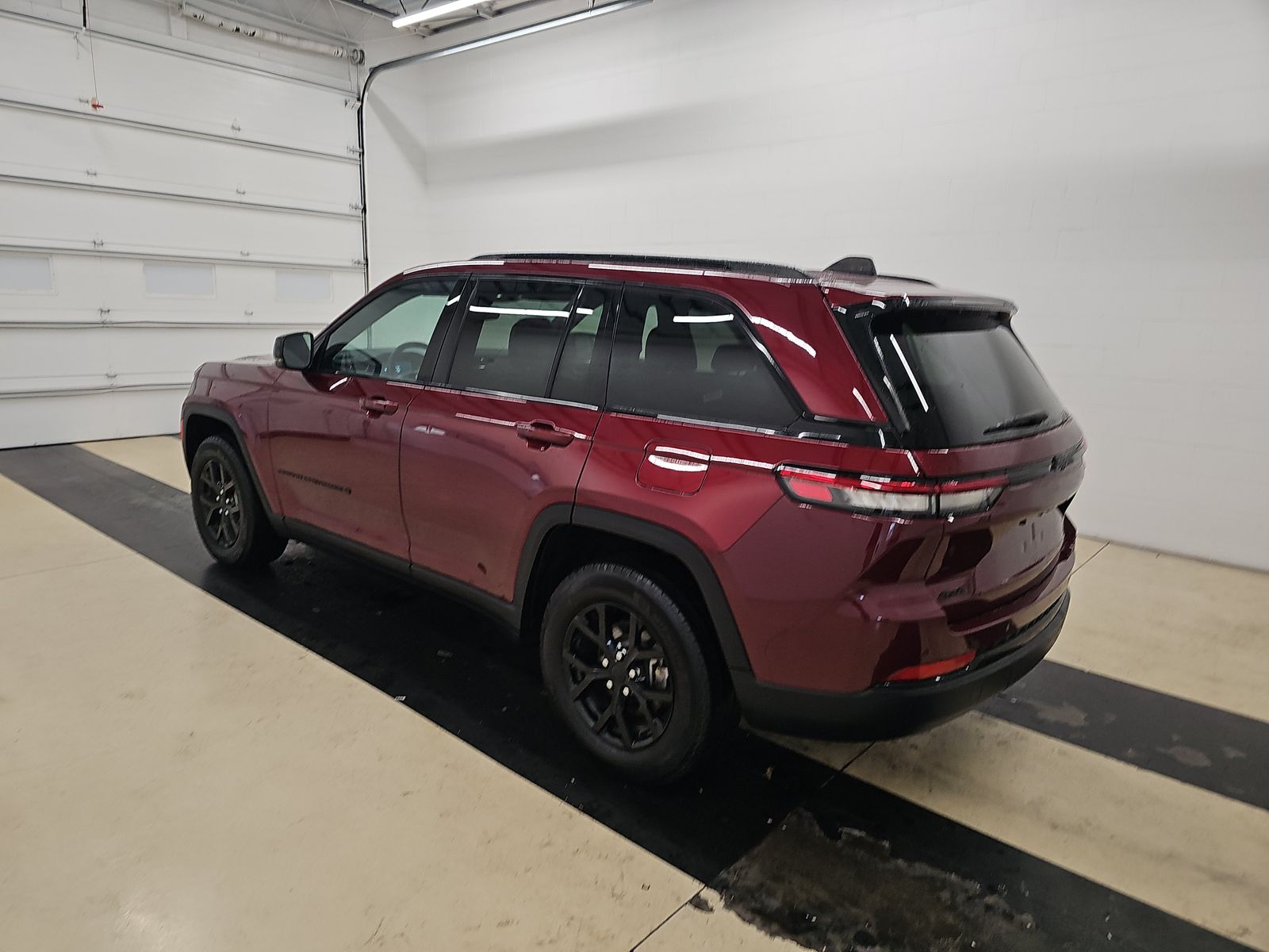 2024 Jeep Grand Cherokee Altitude AWD