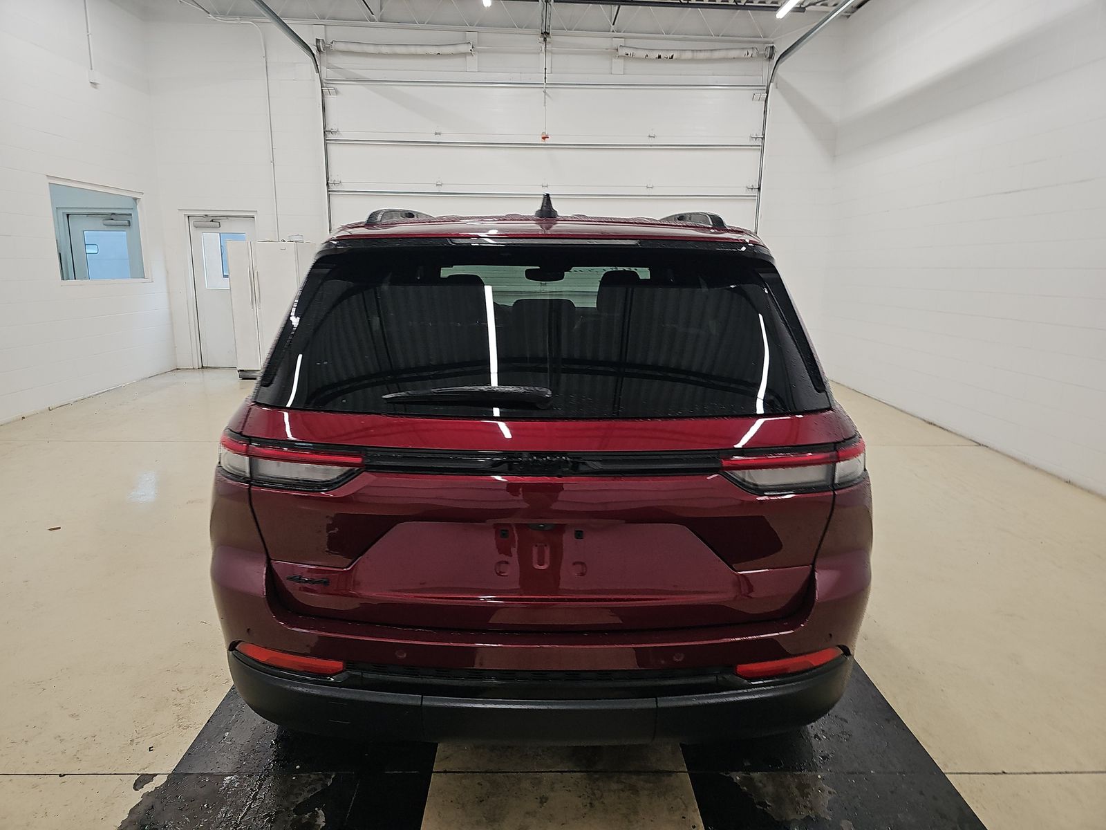 2024 Jeep Grand Cherokee Altitude AWD