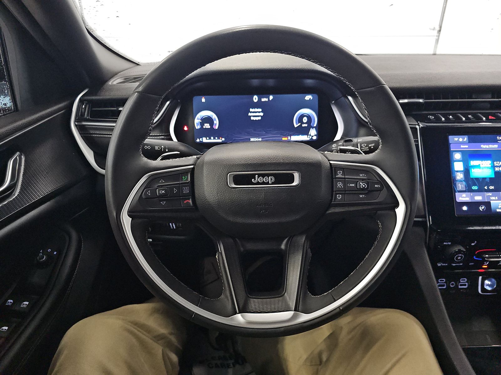 2024 Jeep Grand Cherokee Altitude AWD