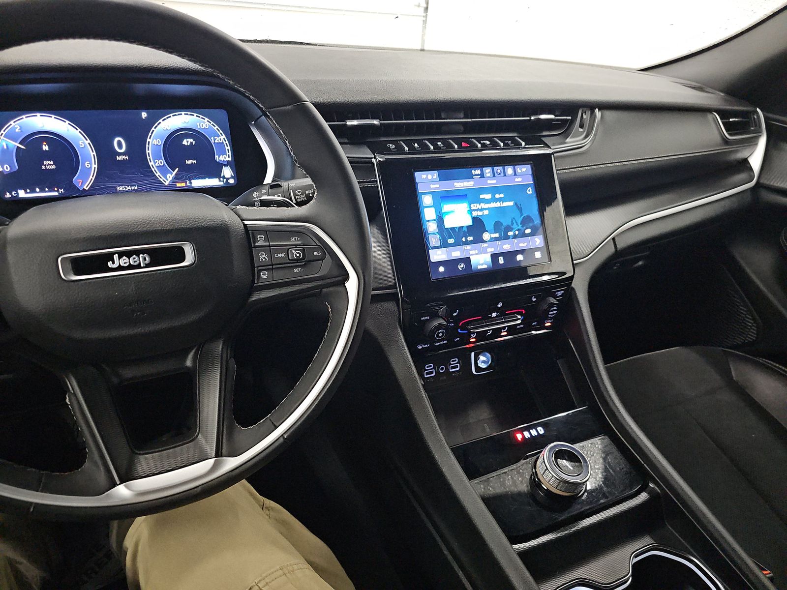 2024 Jeep Grand Cherokee Altitude AWD