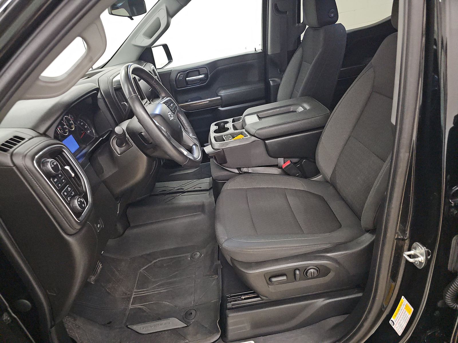 2022 Chevrolet Silverado 1500 RST AWD