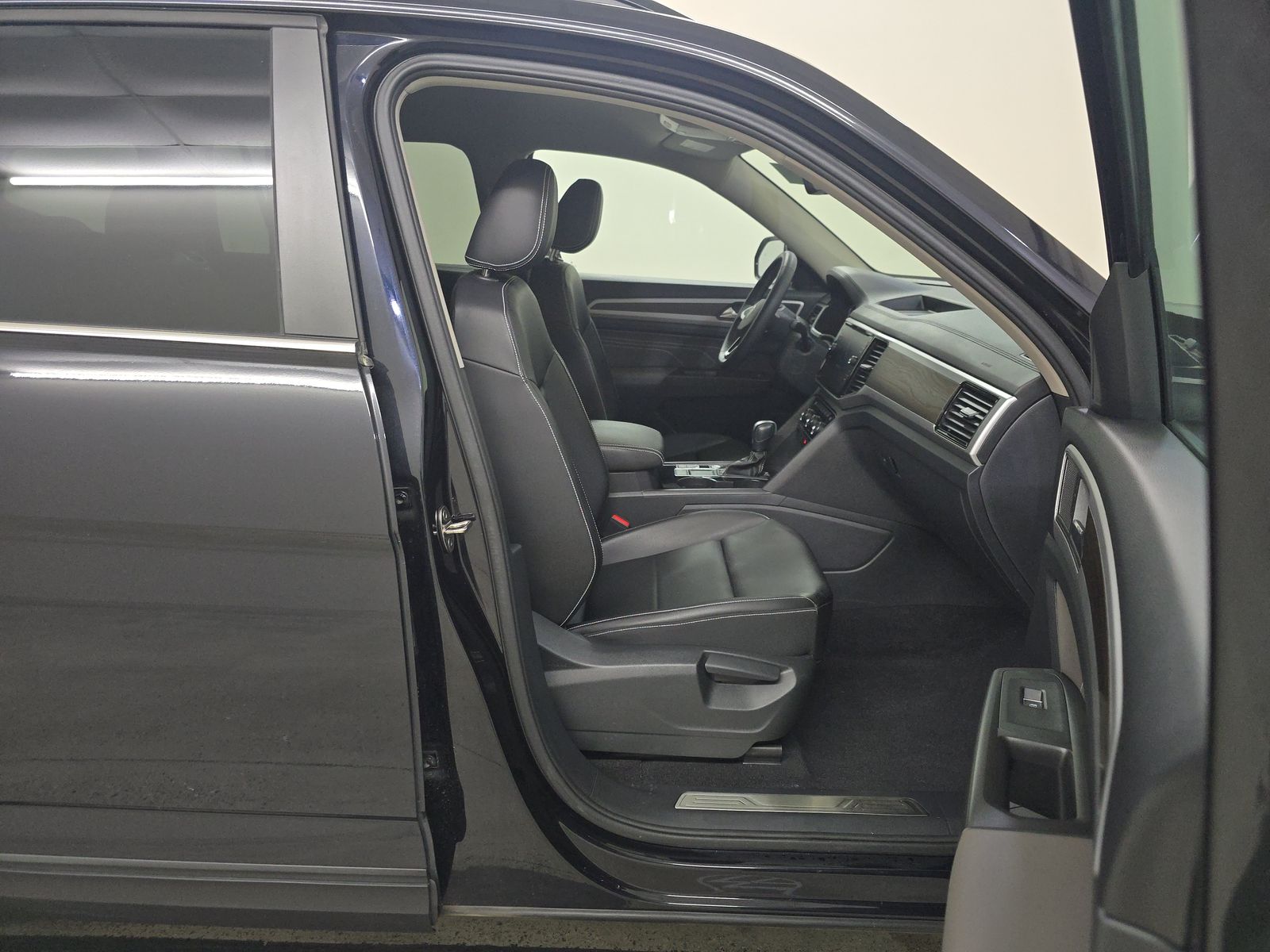 2023 Volkswagen Atlas 3.6L SE FWD