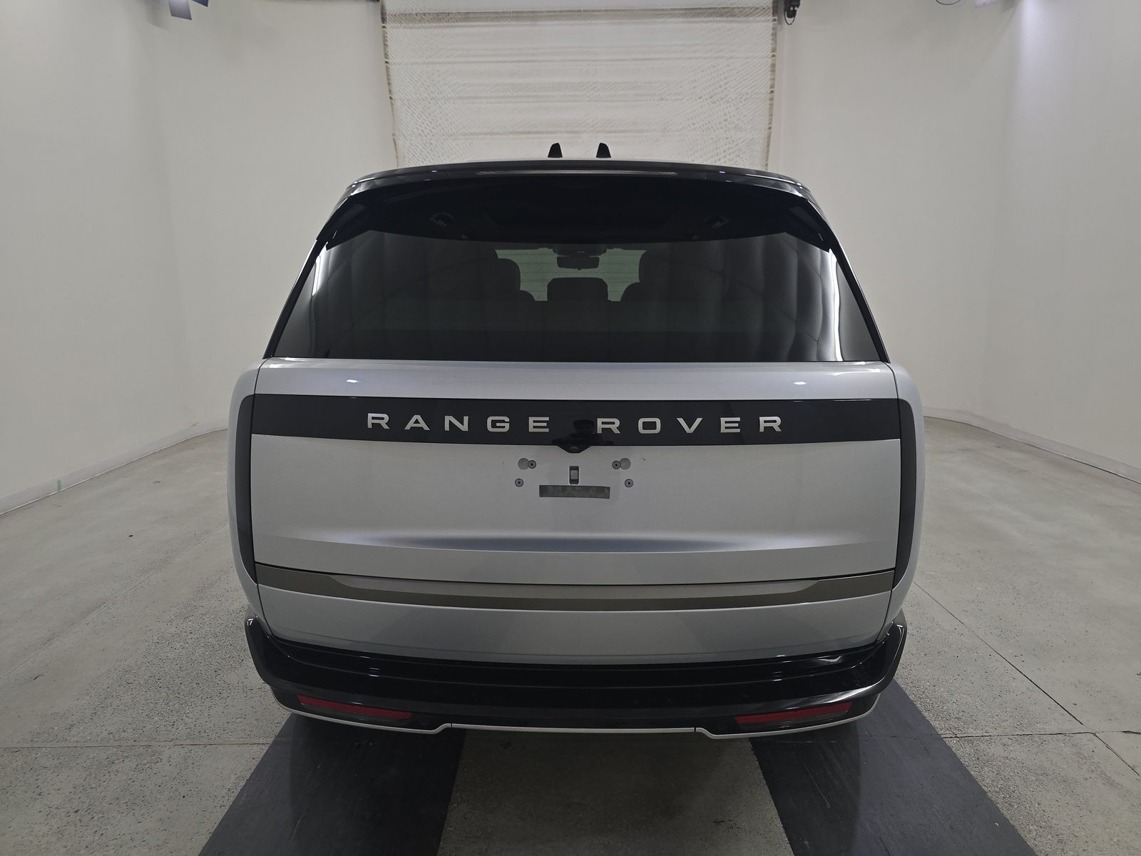 2025 Land Rover Range Rover Plug-In Hybrid SE AWD