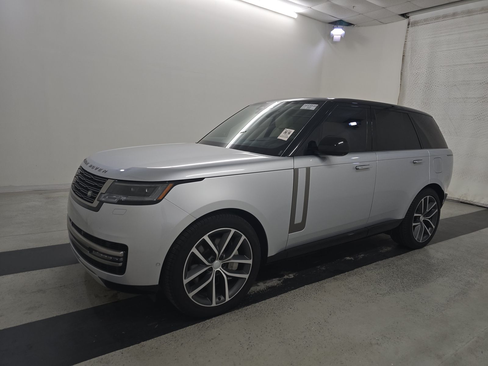 2025 Land Rover Range Rover Plug-In Hybrid SE AWD