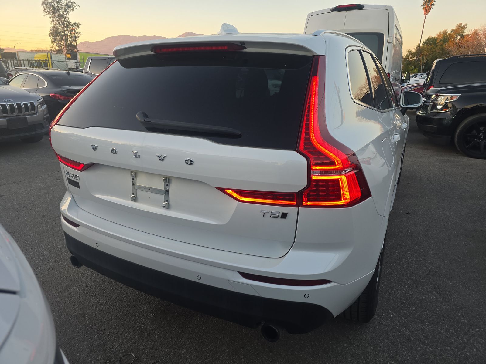 2021 Volvo XC60 T5 Momentum AWD