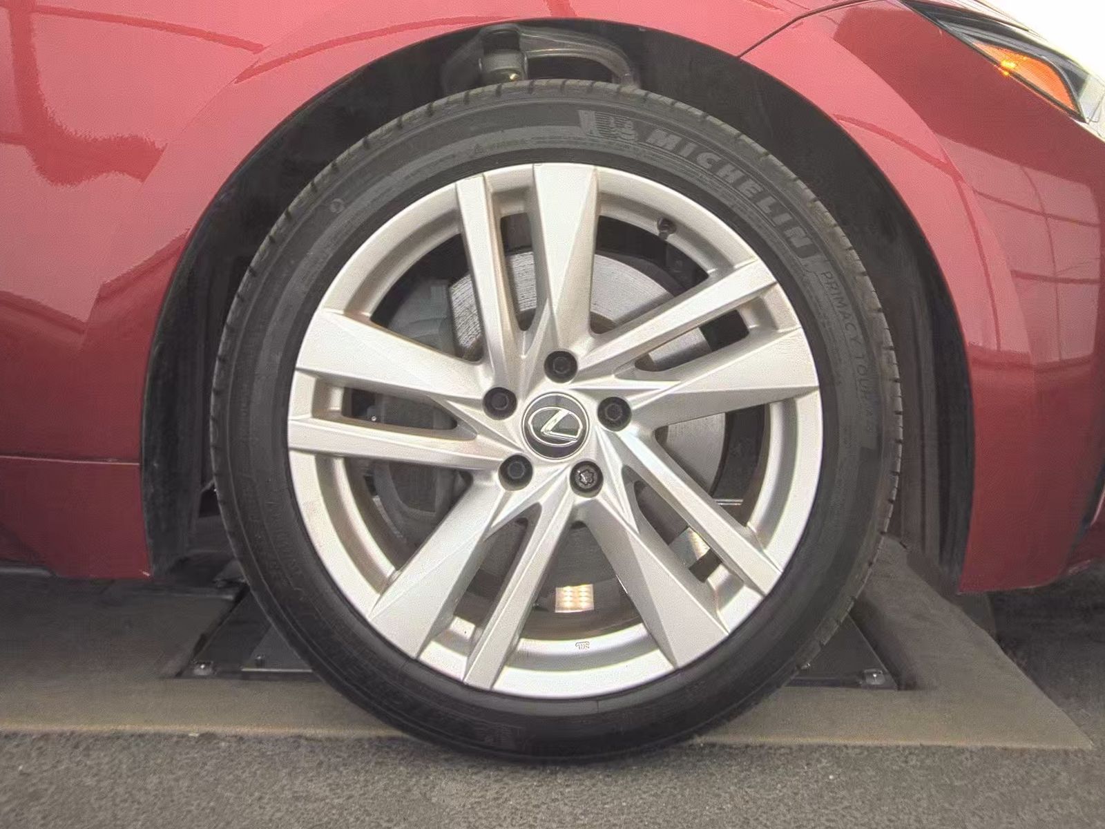 2025 Lexus IS IS 300 RWD