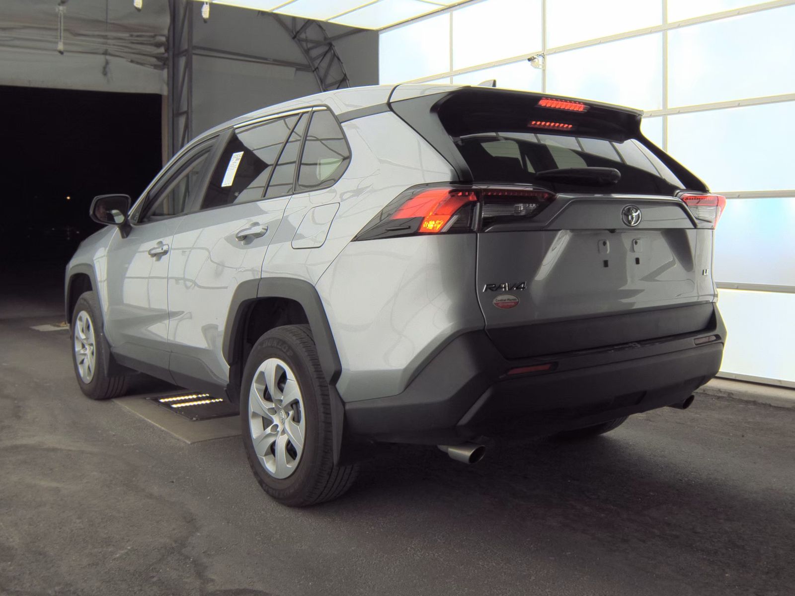 2024 Toyota RAV4 LE FWD