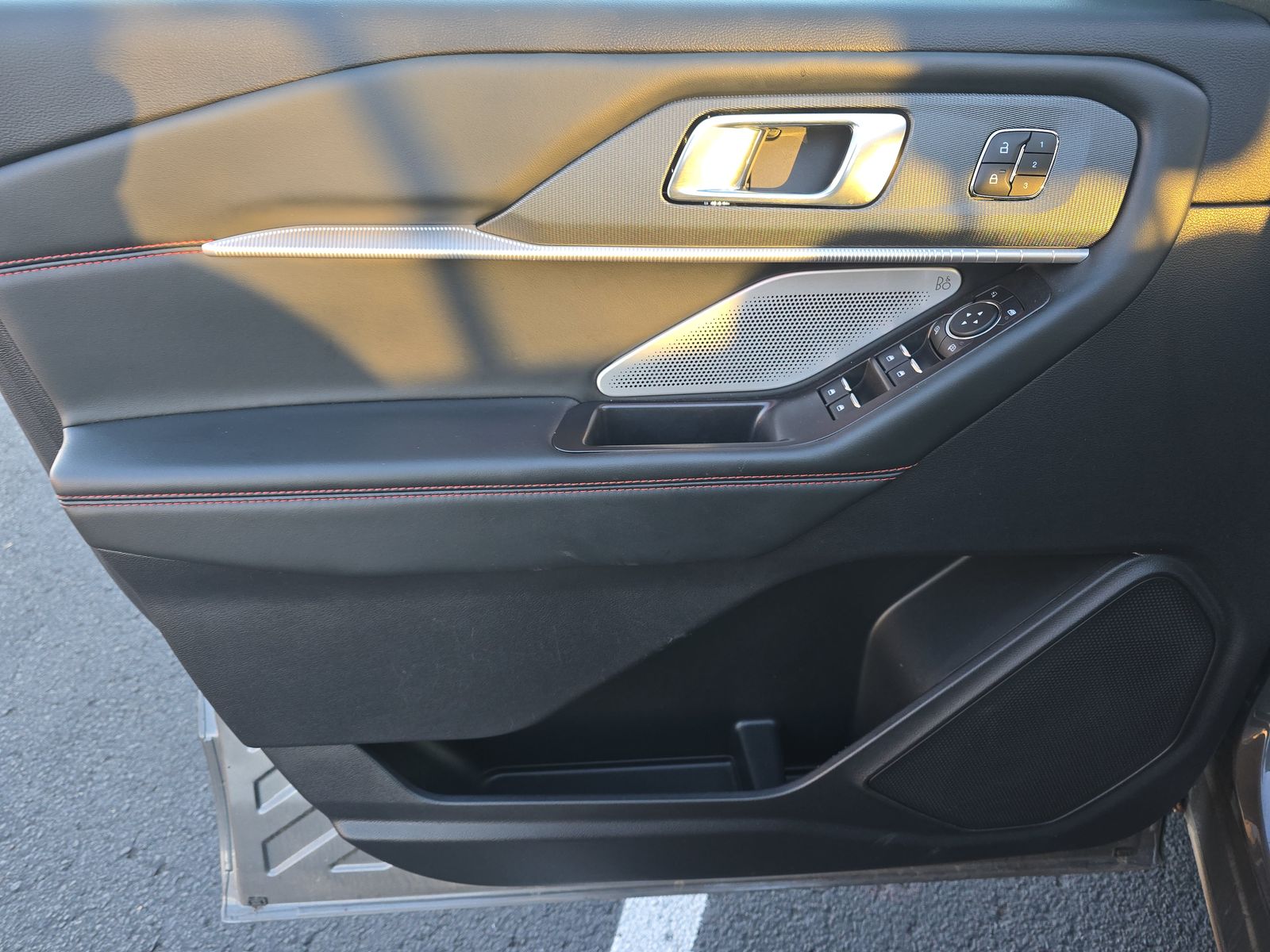 2025 Ford Explorer ST RWD