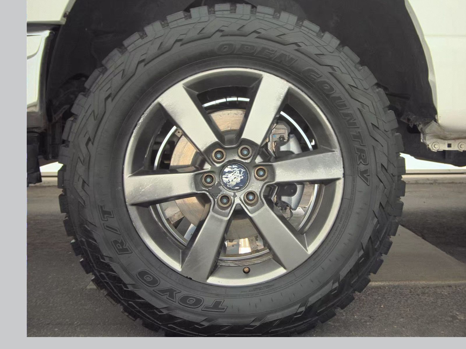 2023 Ford F-150 Lariat AWD