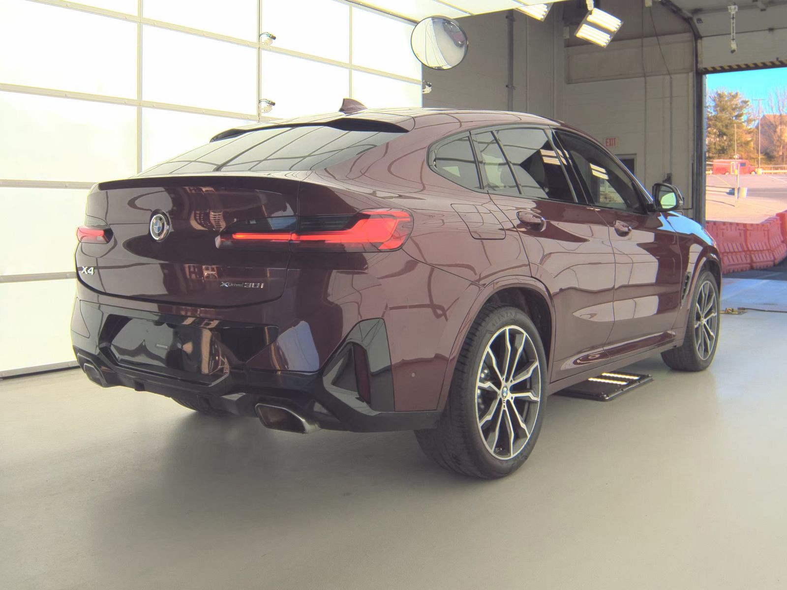 2022 BMW X4 xDrive30i AWD