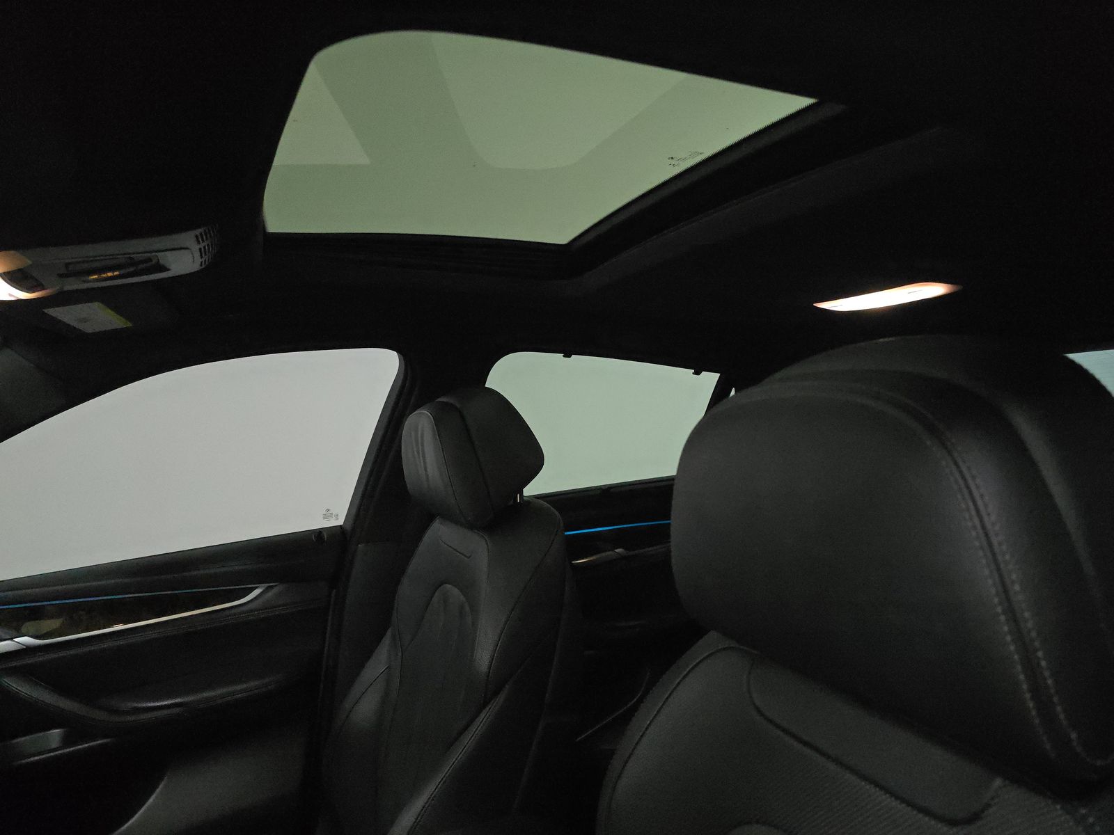 2018 BMW X6 xDrive50i AWD