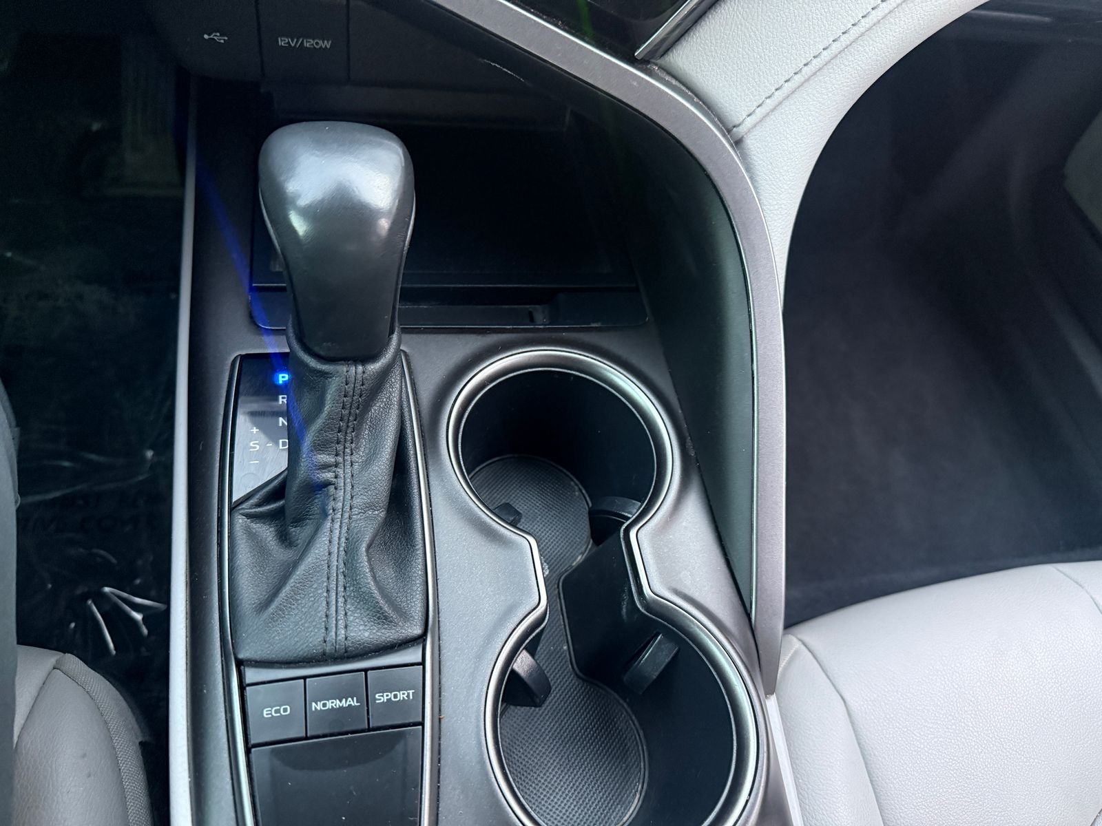 2023 Toyota Camry SE FWD