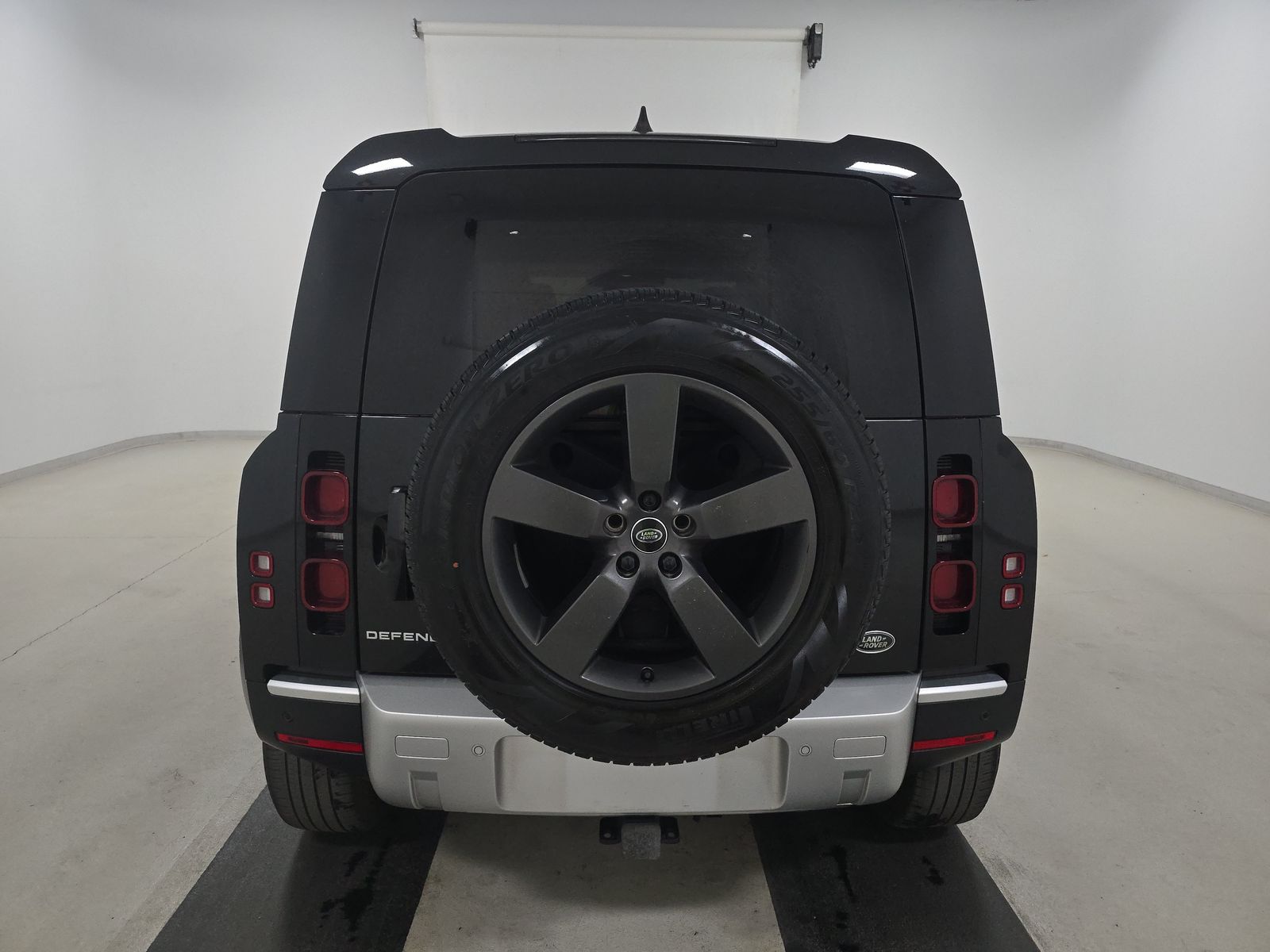 2023 Land Rover Defender 110 SE AWD