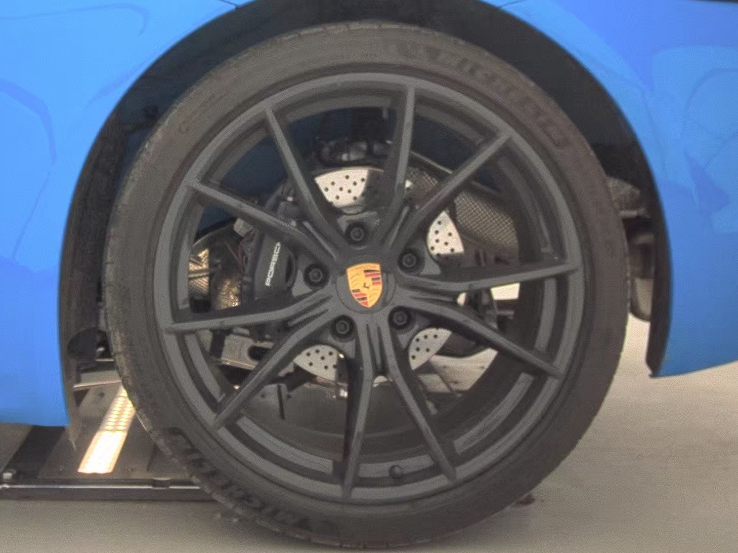 2025 Porsche 718 Cayman Base RWD