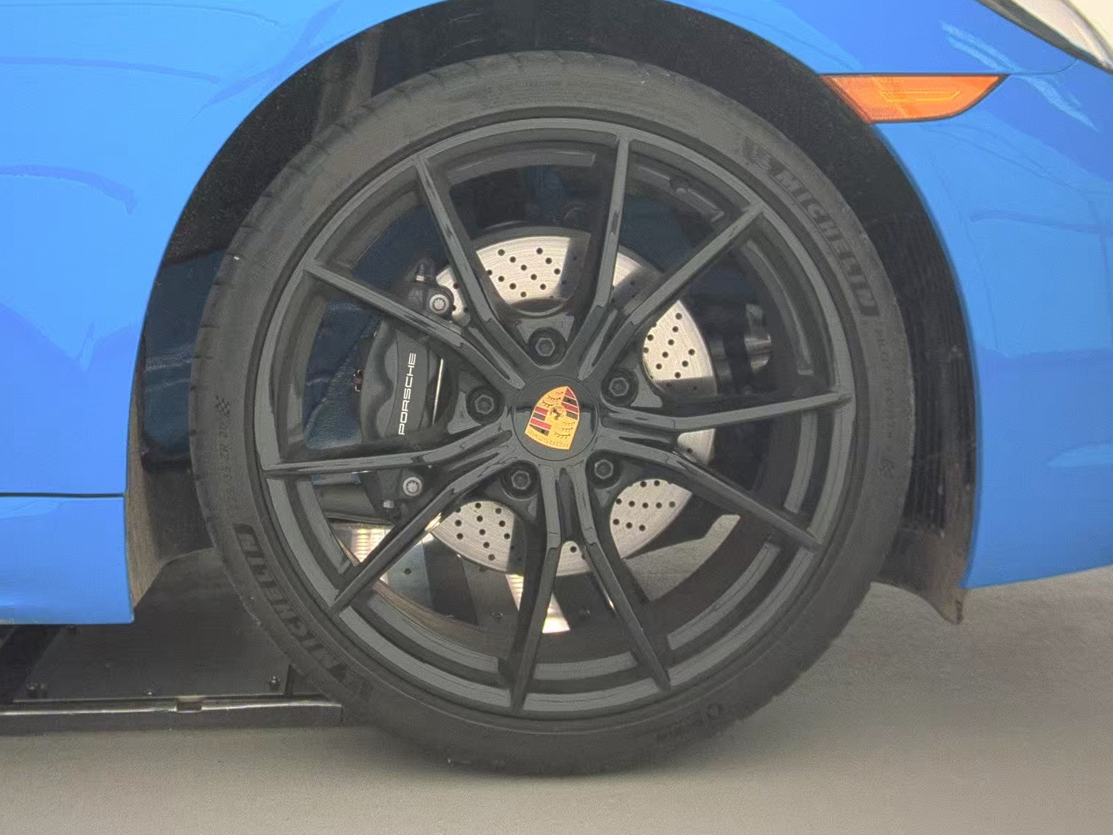 2025 Porsche 718 Cayman Base RWD