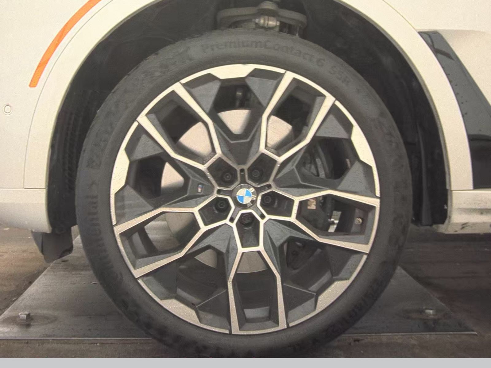 2025 BMW X7 xDrive40i AWD