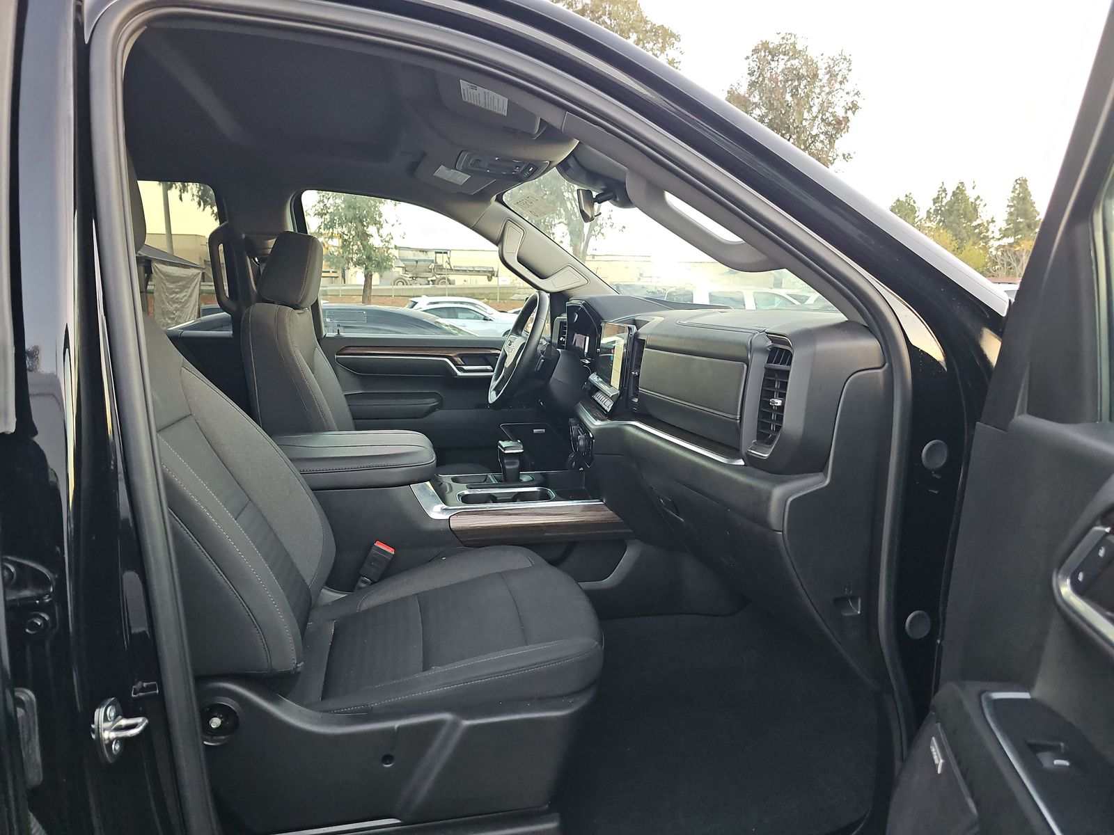 2024 Chevrolet Silverado 1500 RST RWD