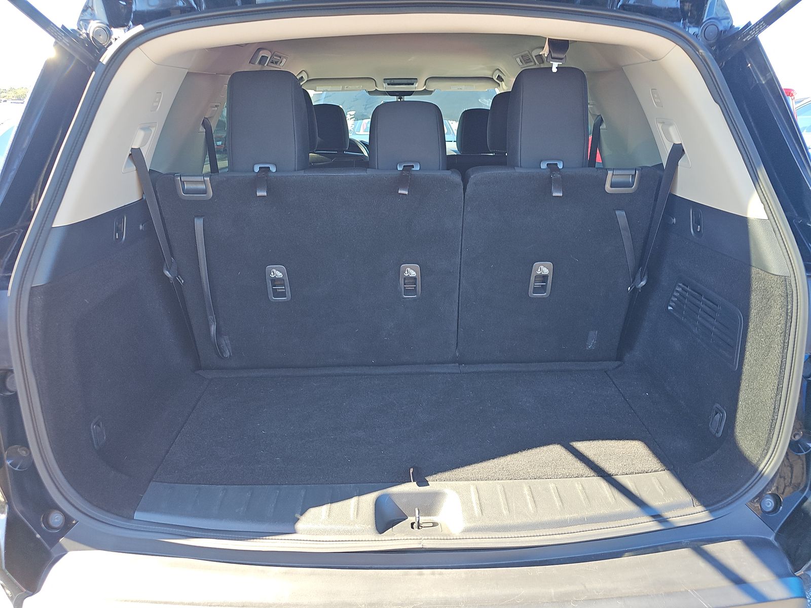 2024 Nissan Pathfinder SV FWD