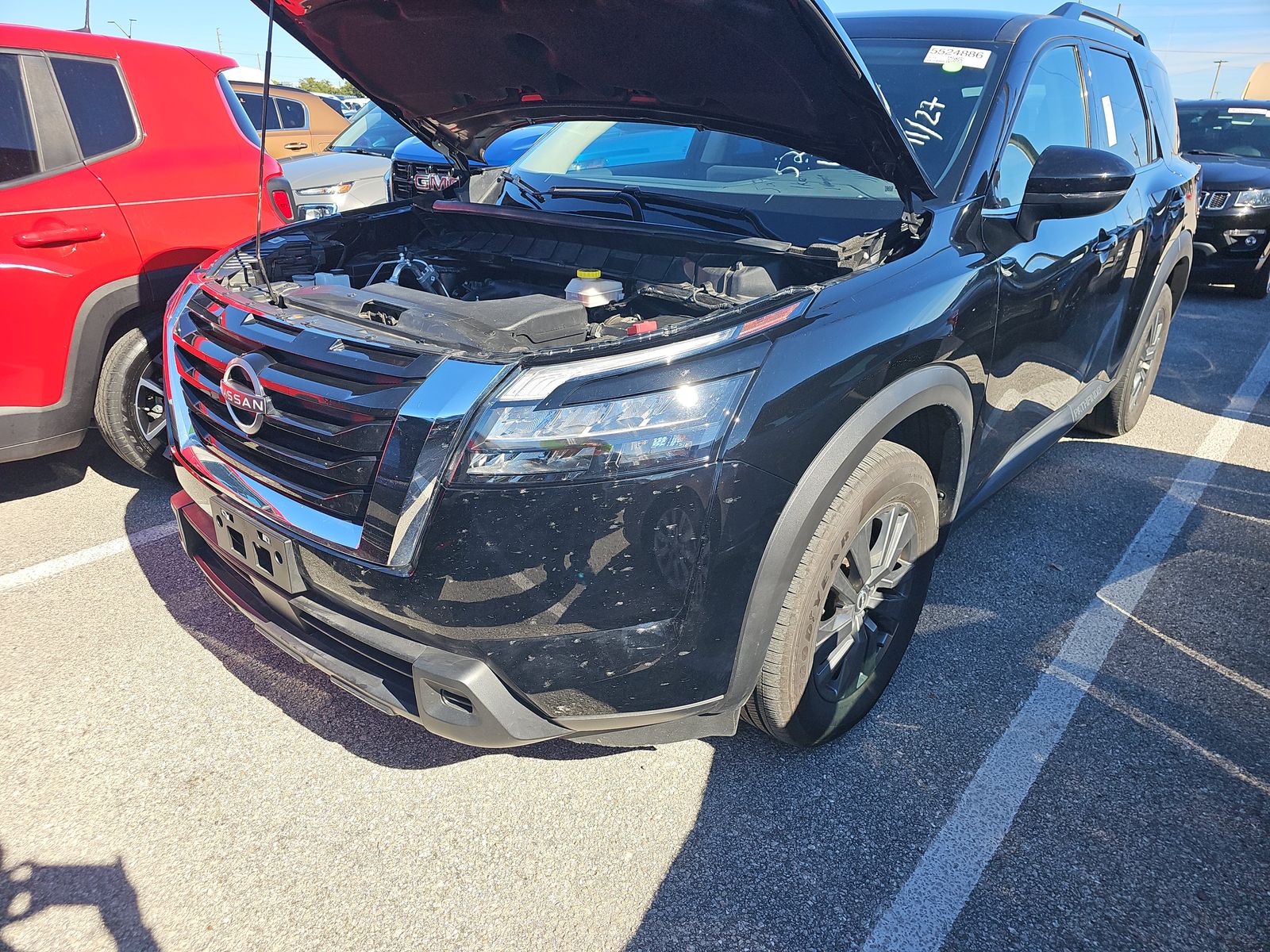 2024 Nissan Pathfinder SV FWD